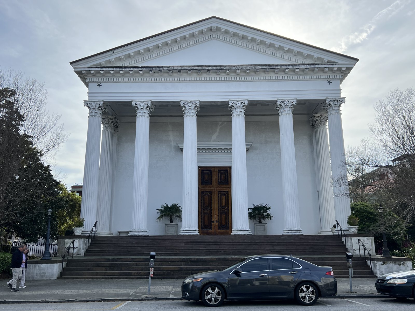 Kahal Kadosh Beth Elohim on Hasell Street.