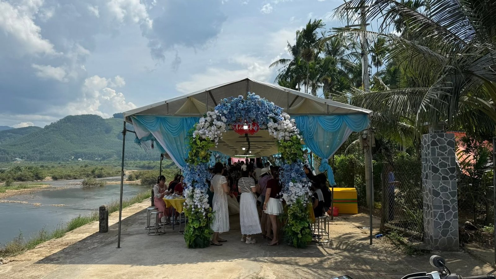 The housewarming tent, on the river wall.