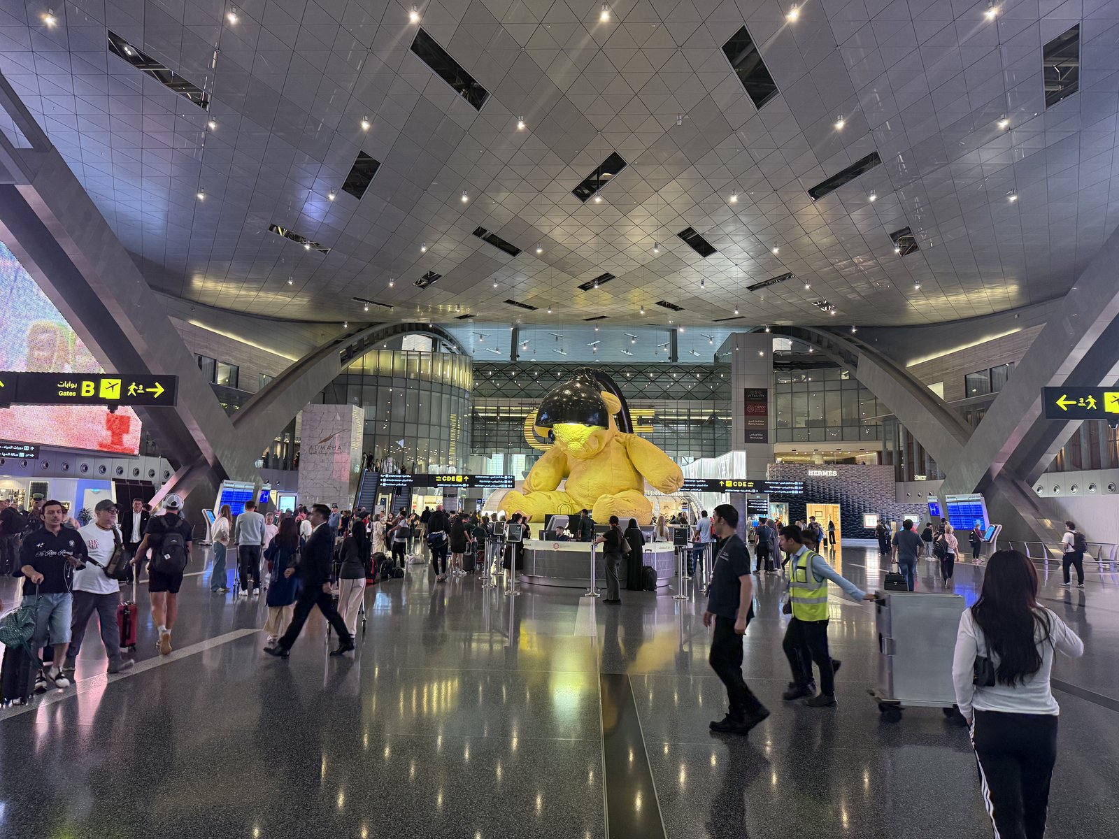 Lamp Bear, Hamad International.